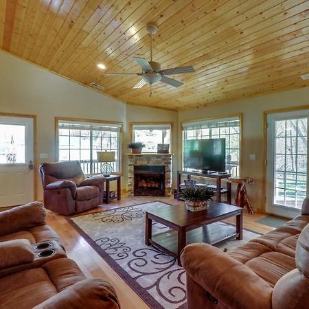 3 Bed 2 Bath Vacation Home In 위티어 외부 사진