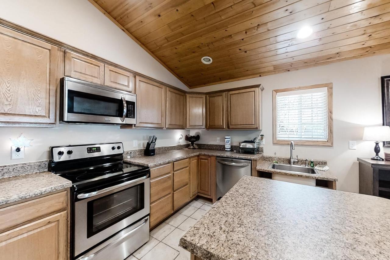 3 Bed 2 Bath Vacation Home In 위티어 외부 사진