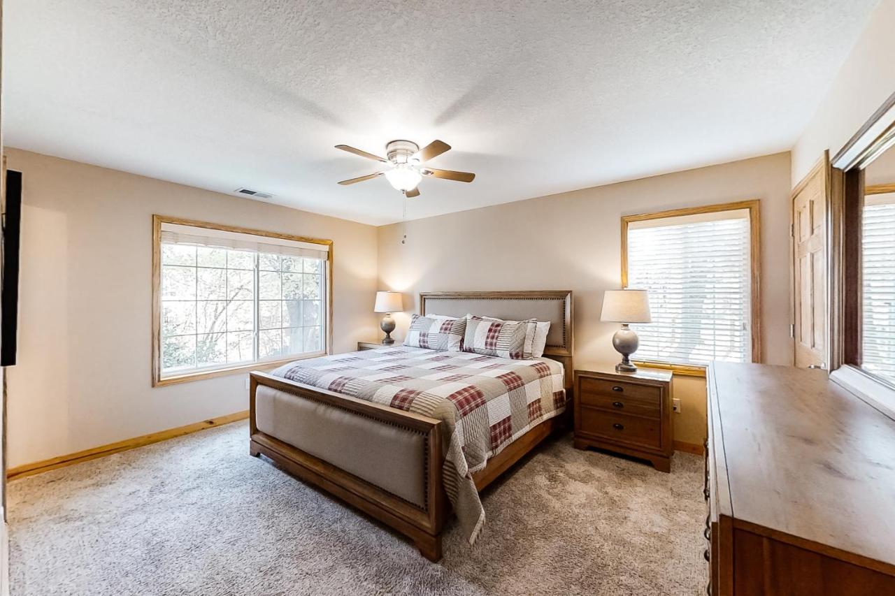 3 Bed 2 Bath Vacation Home In 위티어 외부 사진