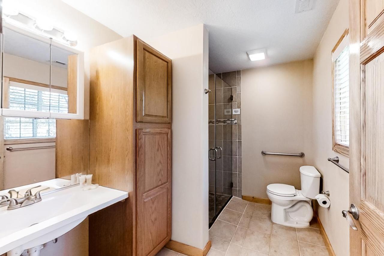 3 Bed 2 Bath Vacation Home In 위티어 외부 사진